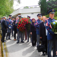 Předsedkyně Jč KV KSČM Alena Nohavová a před ní přední historička, členka SEB PhDr. Neurdolfová