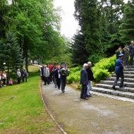Delegace institucí a spolků při kladení věnců